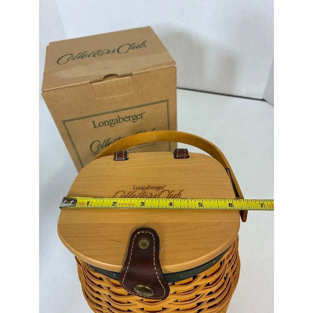 Longaberger Collectors Club 5 Year Anniversary Basket 2001 Signed with Box